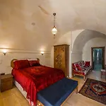 Lucky Cave Cappadocia מלון גורמה