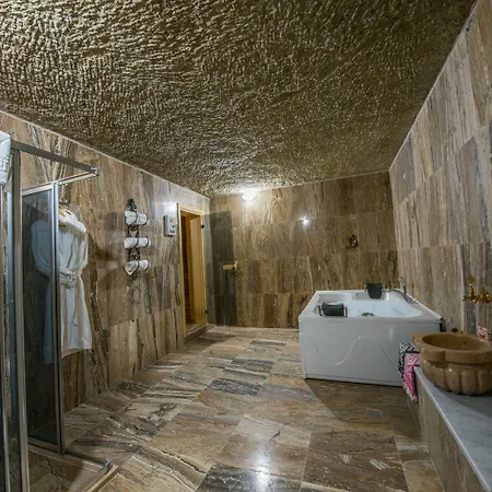Lucky Cave Cappadocia Hotel 3*