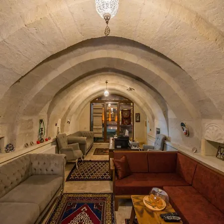 Lucky Cave Cappadocia Hotel 3*