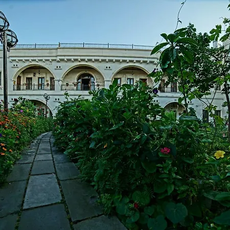 Lucky Cave Cappadocia 3*